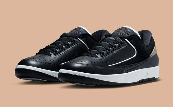 Air Jordan 2 Retro Low Metallic Gold FineLine 1721