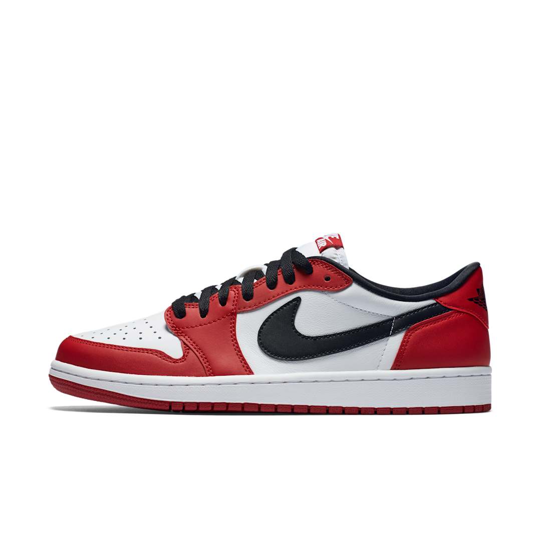 Air Jordan 1 Retro Low OG "Chicago"