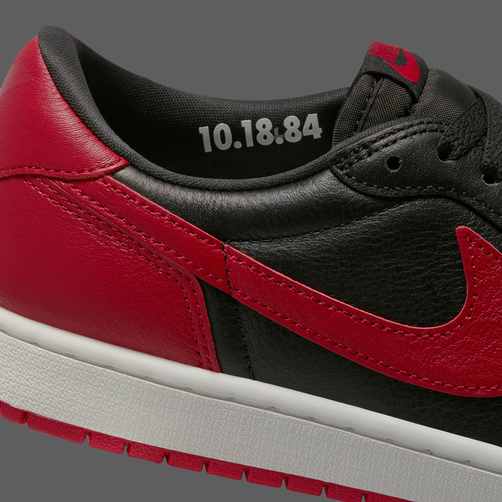 Air Jordan 1 Retro Low OG "Banned"