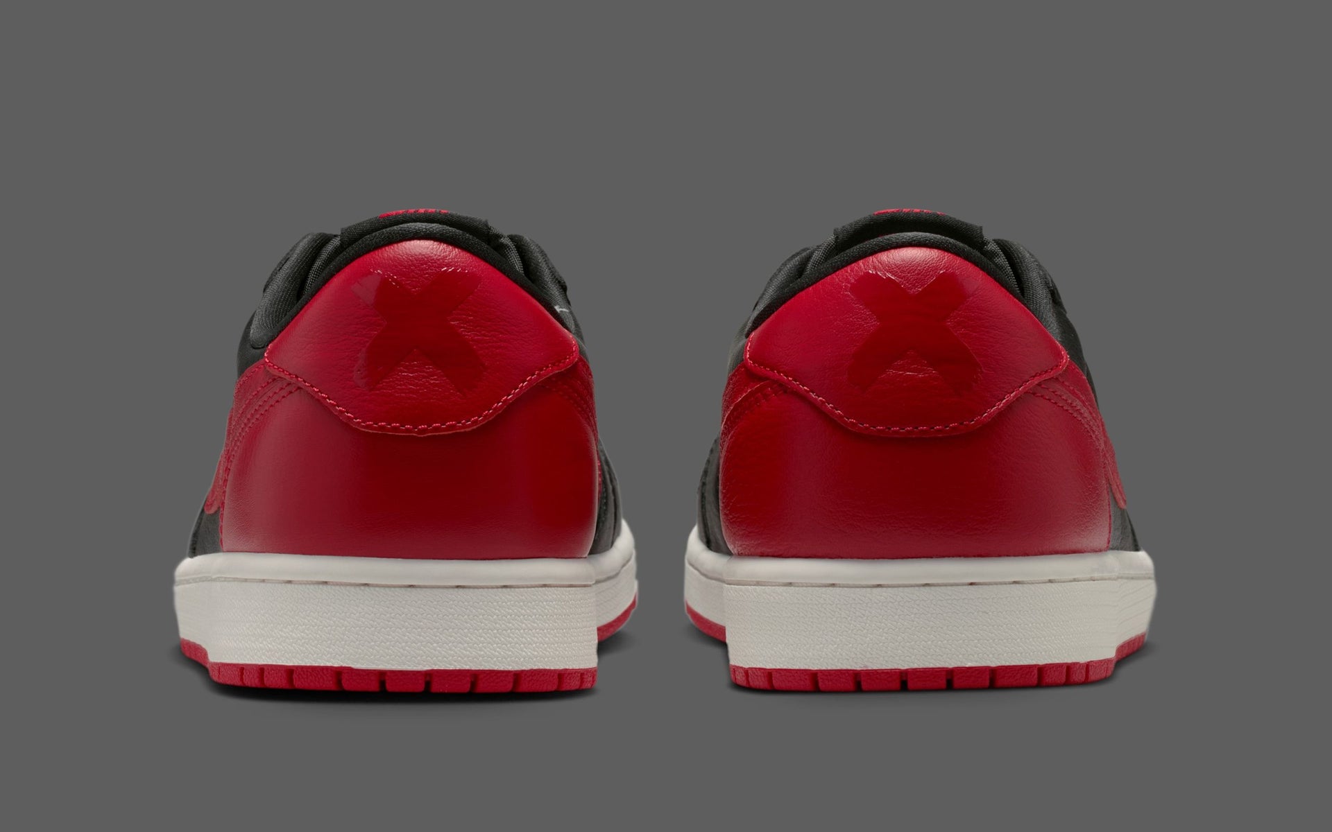 Air Jordan 1 Retro Low OG "Banned"