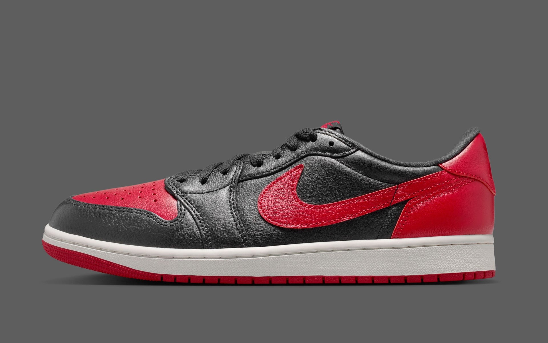 Air Jordan 1 Retro Low OG "Banned"